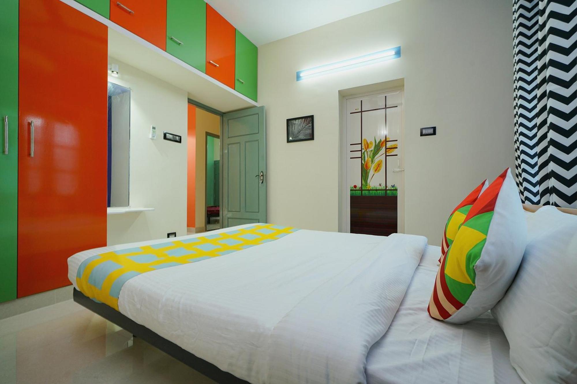 Hotel O Majestic Stays Kazhakuttam Екстериор снимка