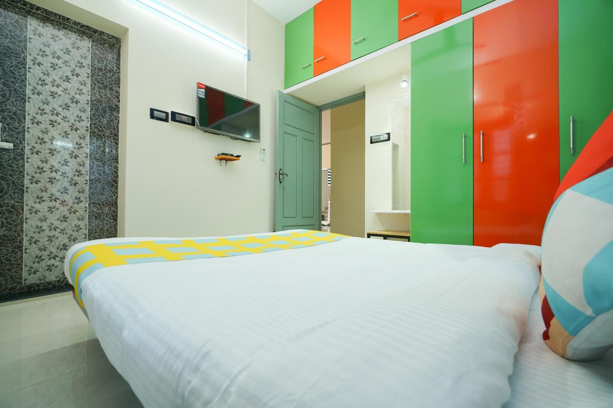 Hotel O Majestic Stays Kazhakuttam Екстериор снимка